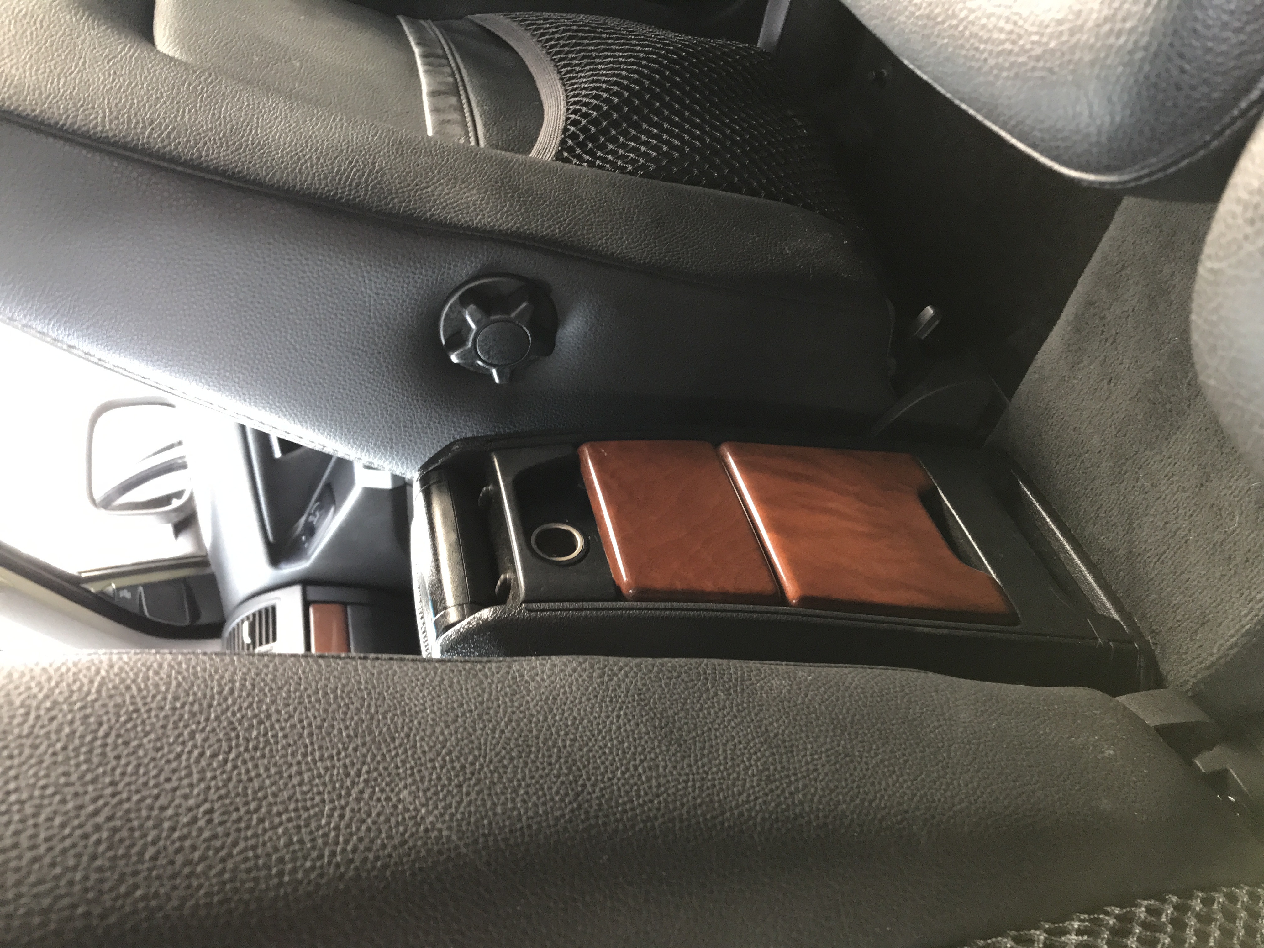 2008 Volvo One Owner XC90 V8 92K with Third Row Seating — photo 52